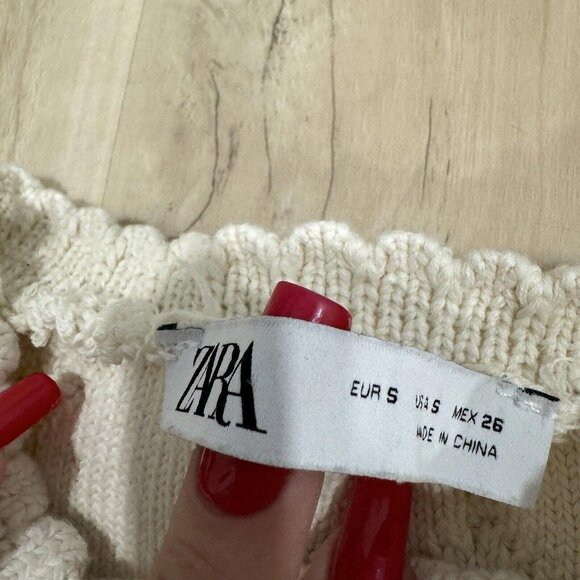 Zara Women’s Embroidered Knit Top Size Small Stretch Sleeveless - Picture 3 of 6